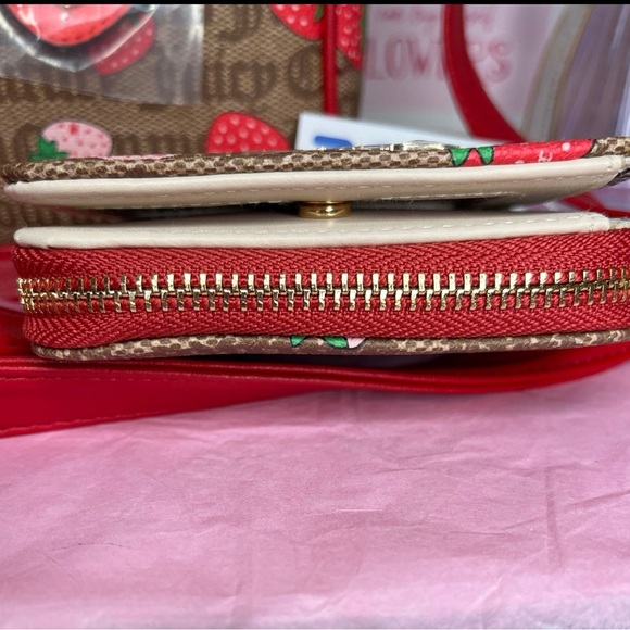Viral Juicy Couture Strawberry “Freshly Picked” satchel and wallet - Picture 7 of 7
